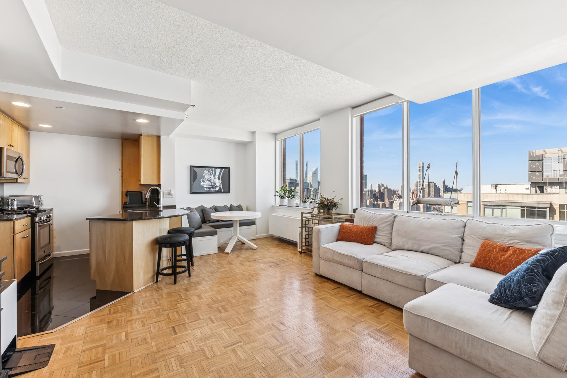 #1 photo, Hunters Point, Hunters Point , NY 11109