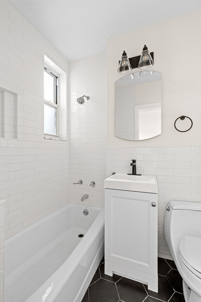 #4 photo, 25-87 46TH Street, Astoria , NY 11103