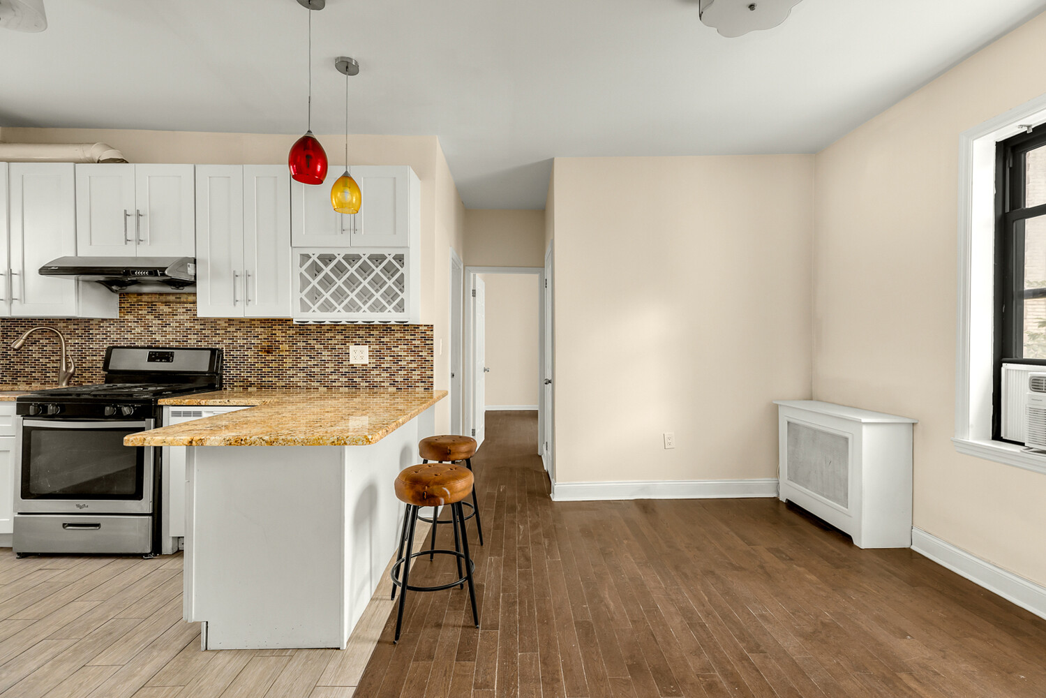 #1 photo, Ditmars Steinway, Ditmars Steinway , NY 11105