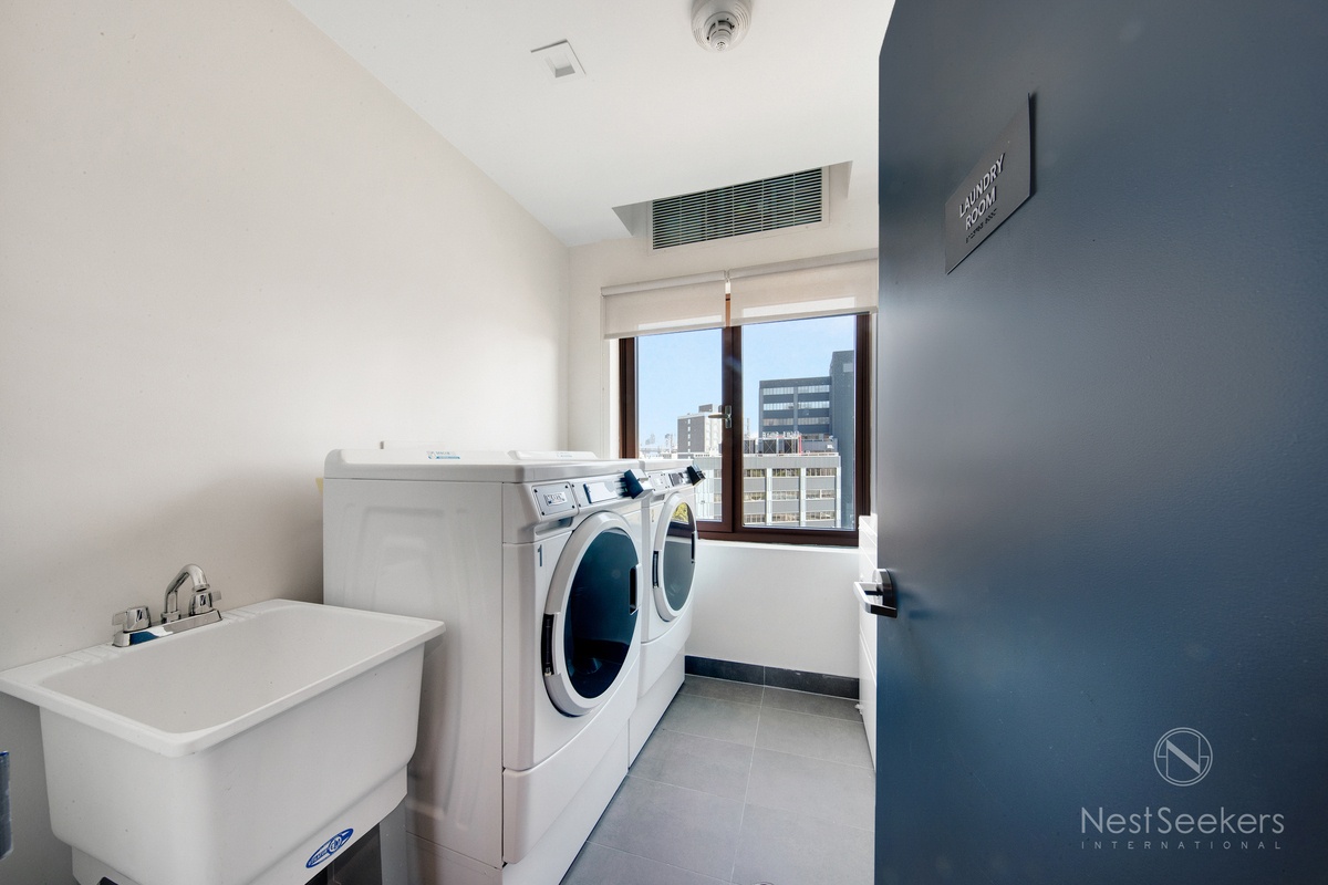 #7 photo, Long Island City, Long Island City , NY 11101