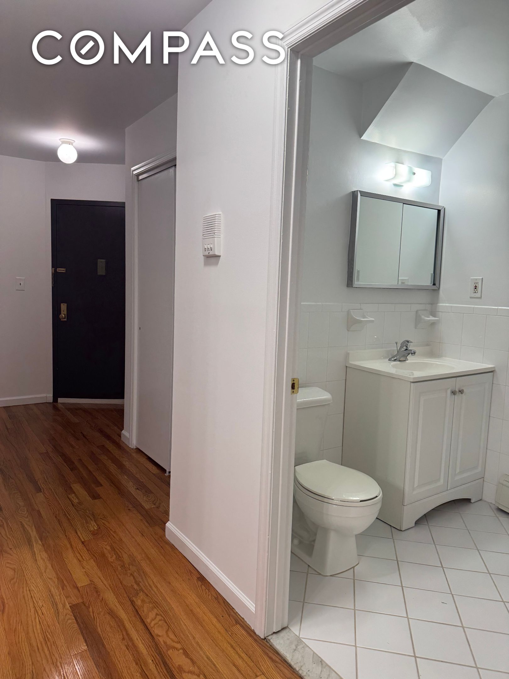 #4 photo, Woodside, Woodside , NY 11377