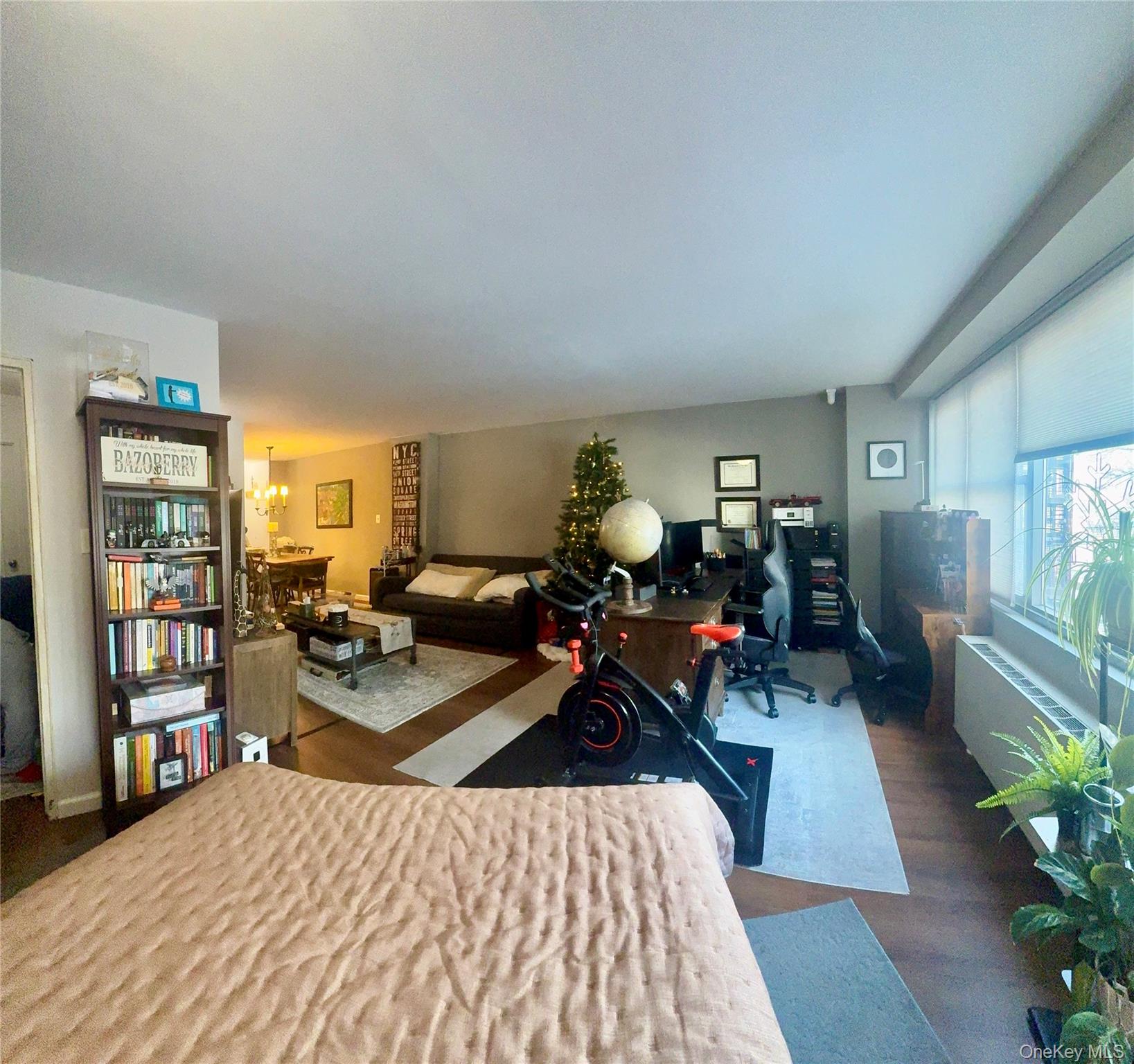 #12 photo, 61-20 Grand Central Parkway, Forest Hills , NY 11375