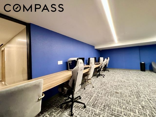 #20 photo, Long Island City, Long Island City , NY 11109