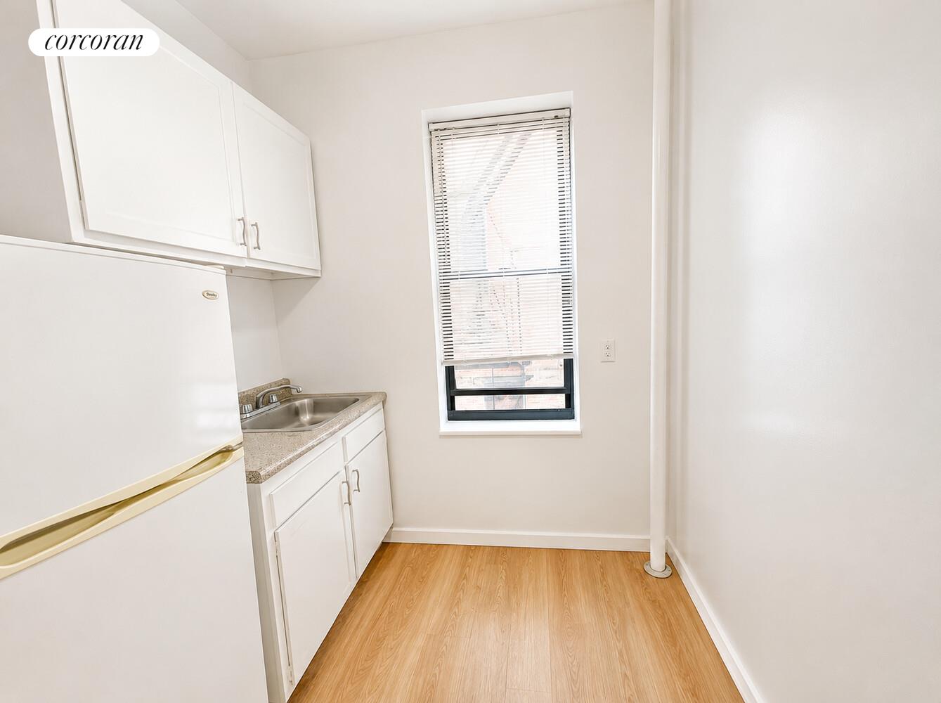 #3 photo, Astoria, Astoria , NY 11106