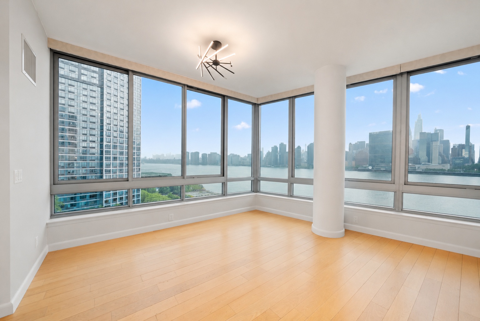 #4 photo, Long Island City, Long Island City , NY 11109