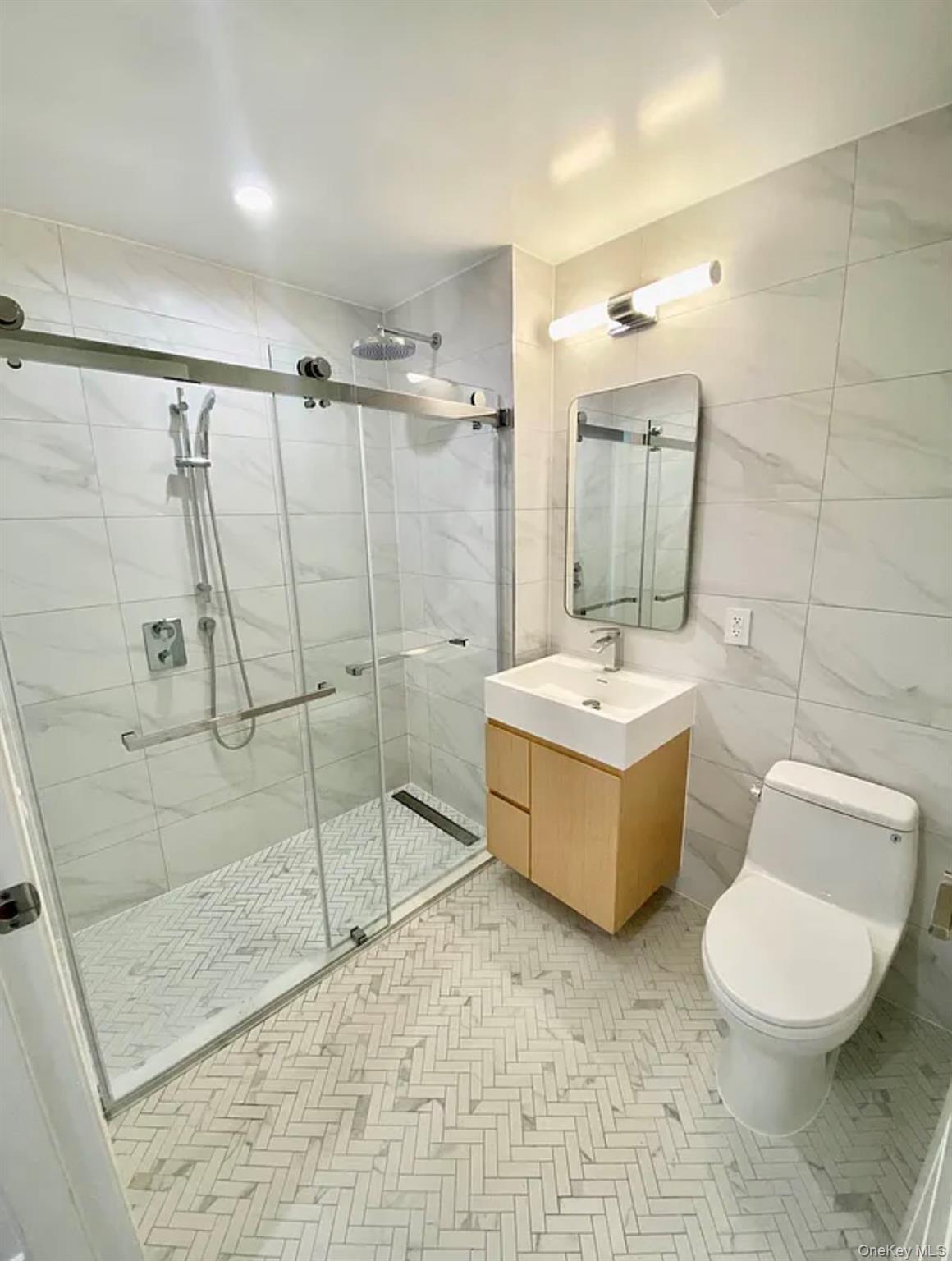 #7 photo, 3726 32 street, Long Island City , NY 11101