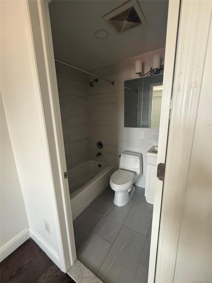 #5 photo, 34-44 59TH Street, Woodside , NY 11377