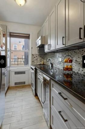#3 photo, 79-01 35 Avenue, Jackson Heights , NY 11372