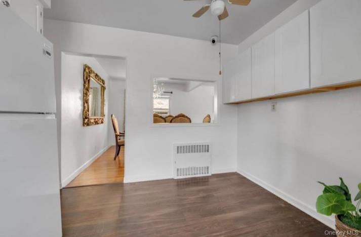 #7 photo, 16029 21st Road, Whitestone , NY 11357