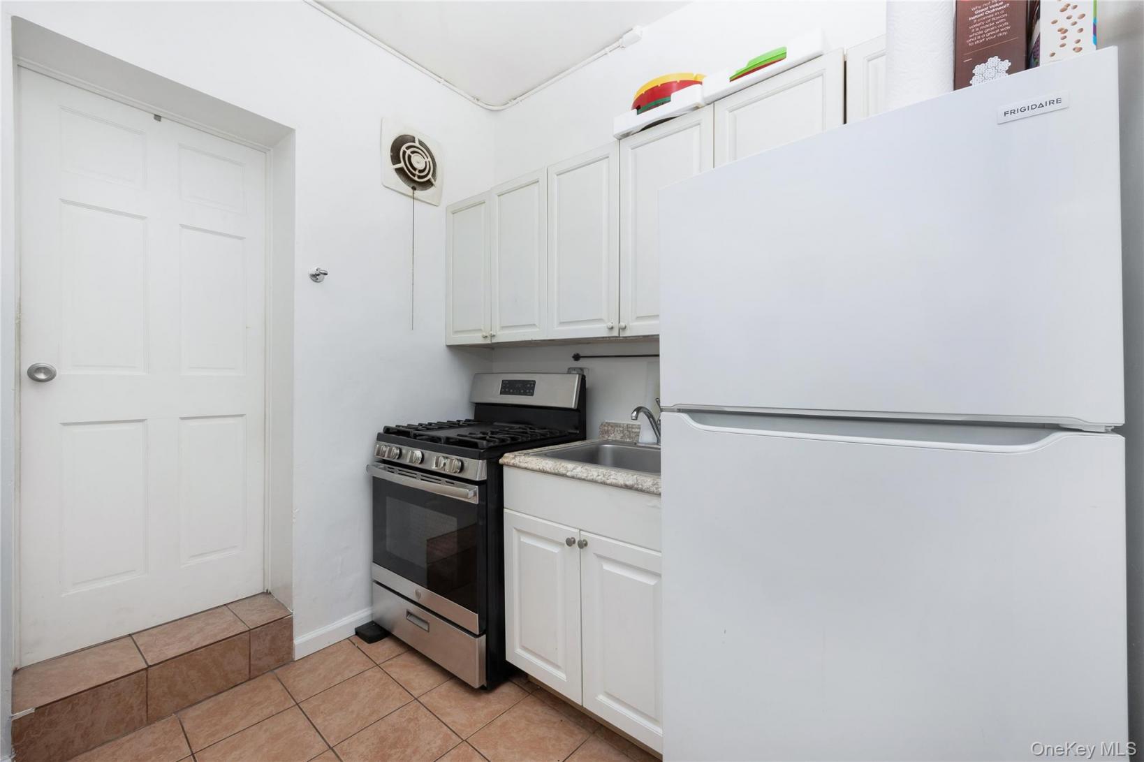 #13 photo, 125-12 18th Avenue, College Point , NY 11356