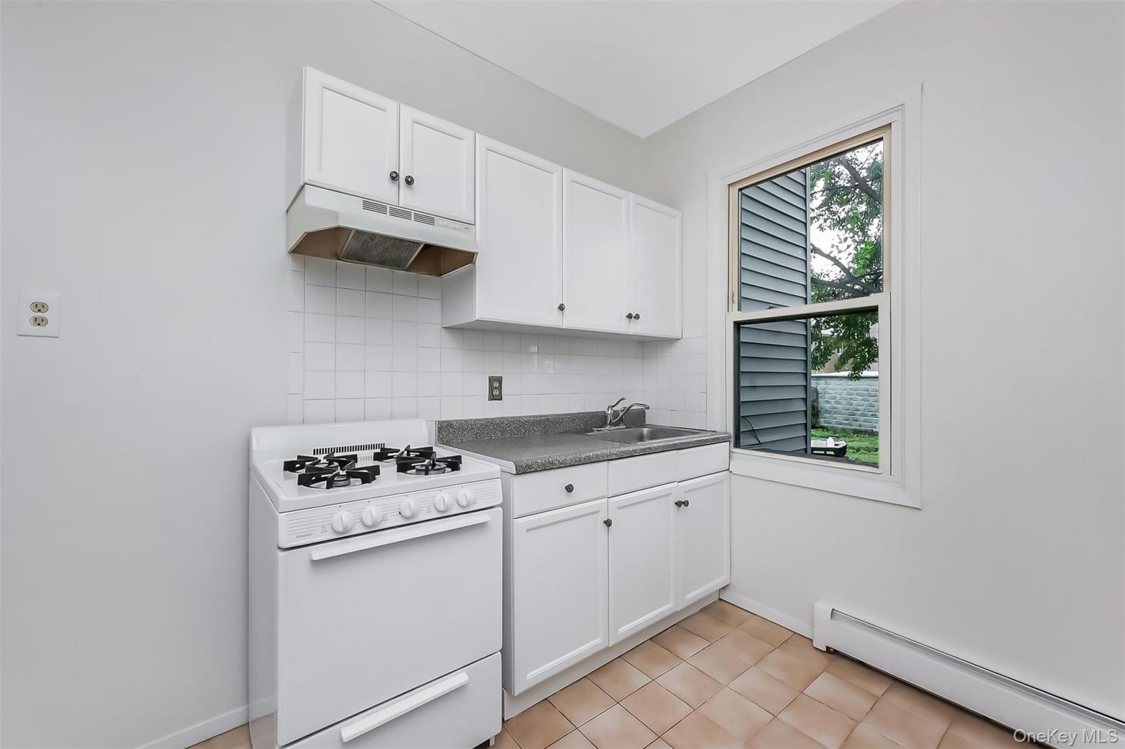 #7 photo, 22-12/14 126th Street, College Point , NY 11356