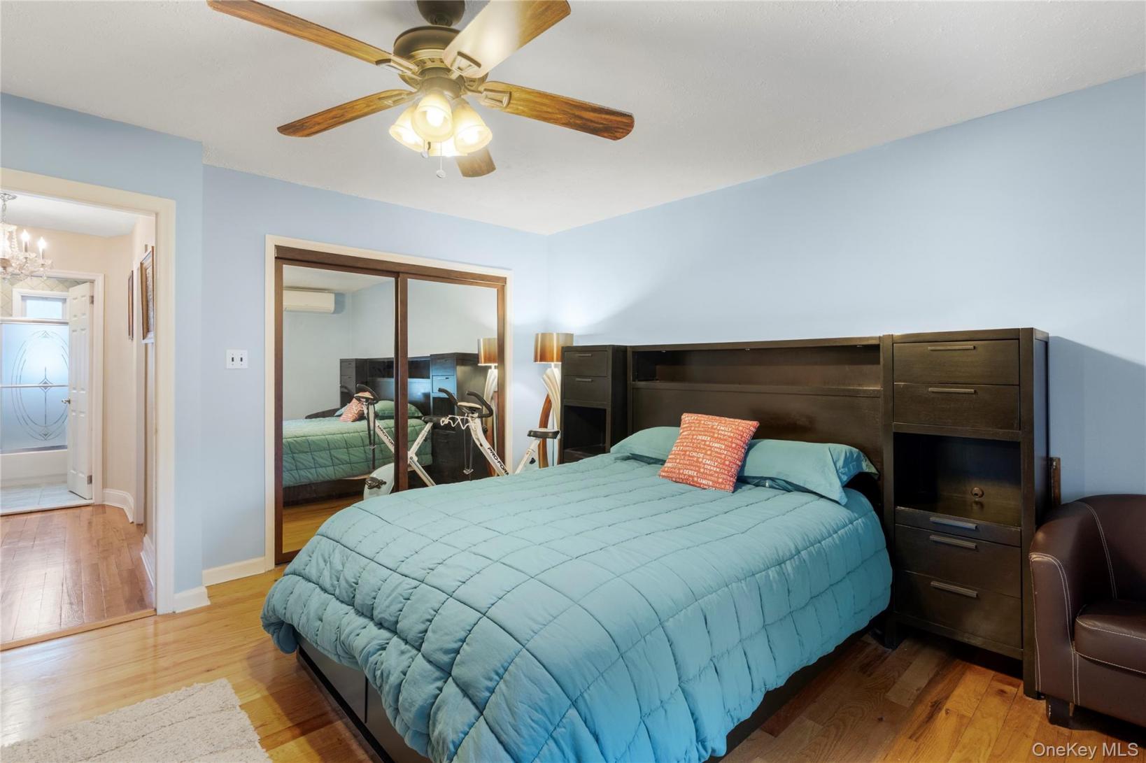 #12 photo, 7-14 160th Street, Whitestone , NY 11357