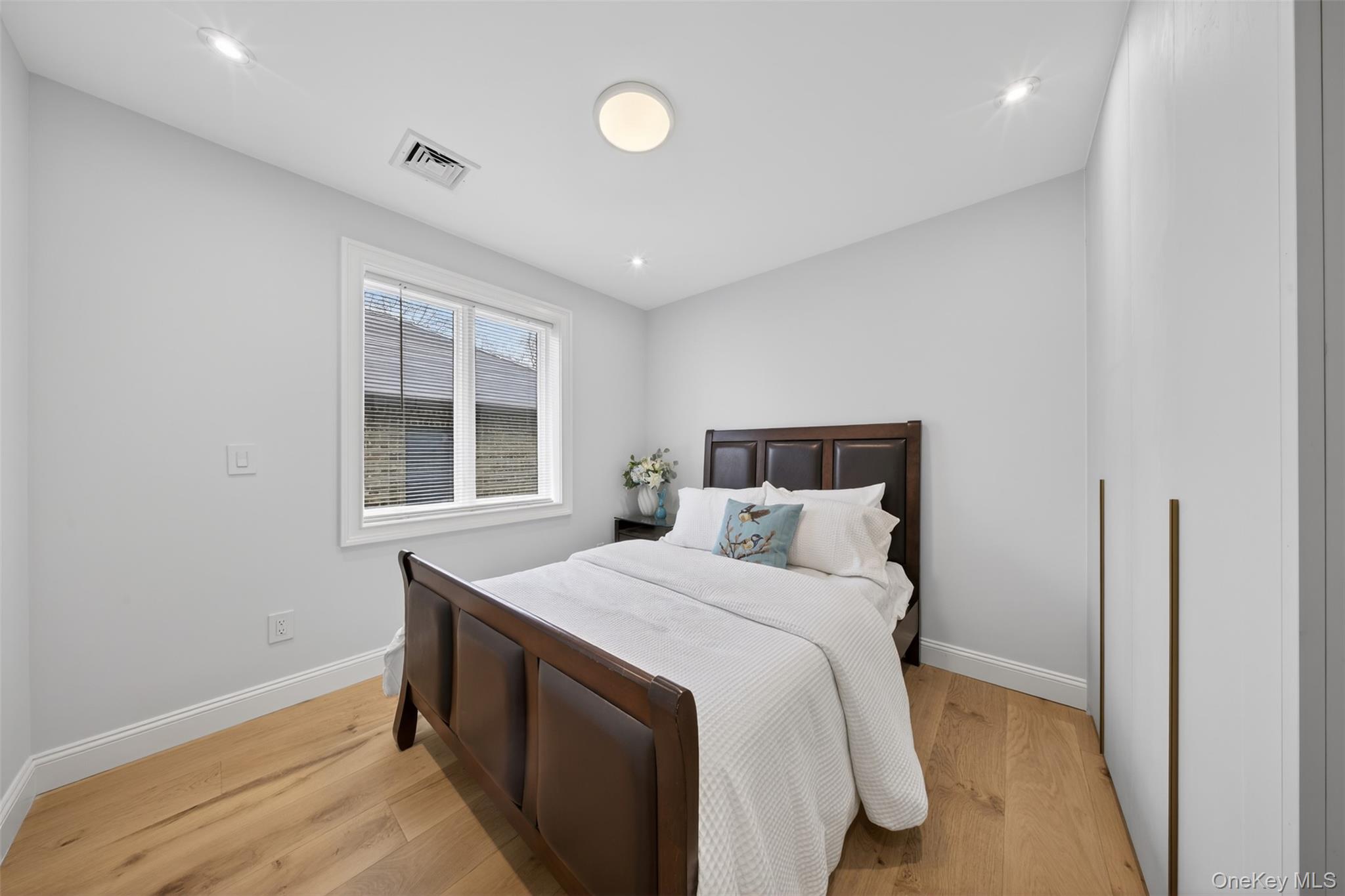 #20 photo, 14-05 133RD Place, Flushing , NY 11356