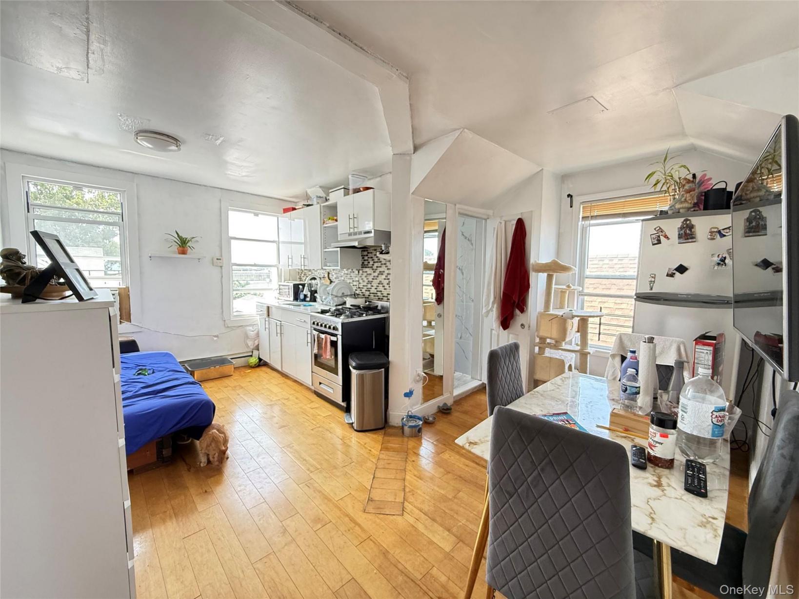 #16 photo, 14-18 114th Street, College Point , NY 11356