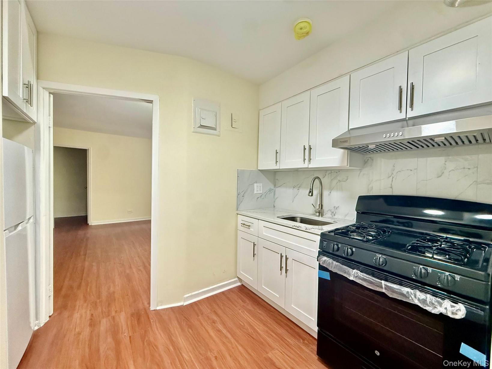 #6 photo, 144-35 Sanford Avenue, Flushing , NY 11355