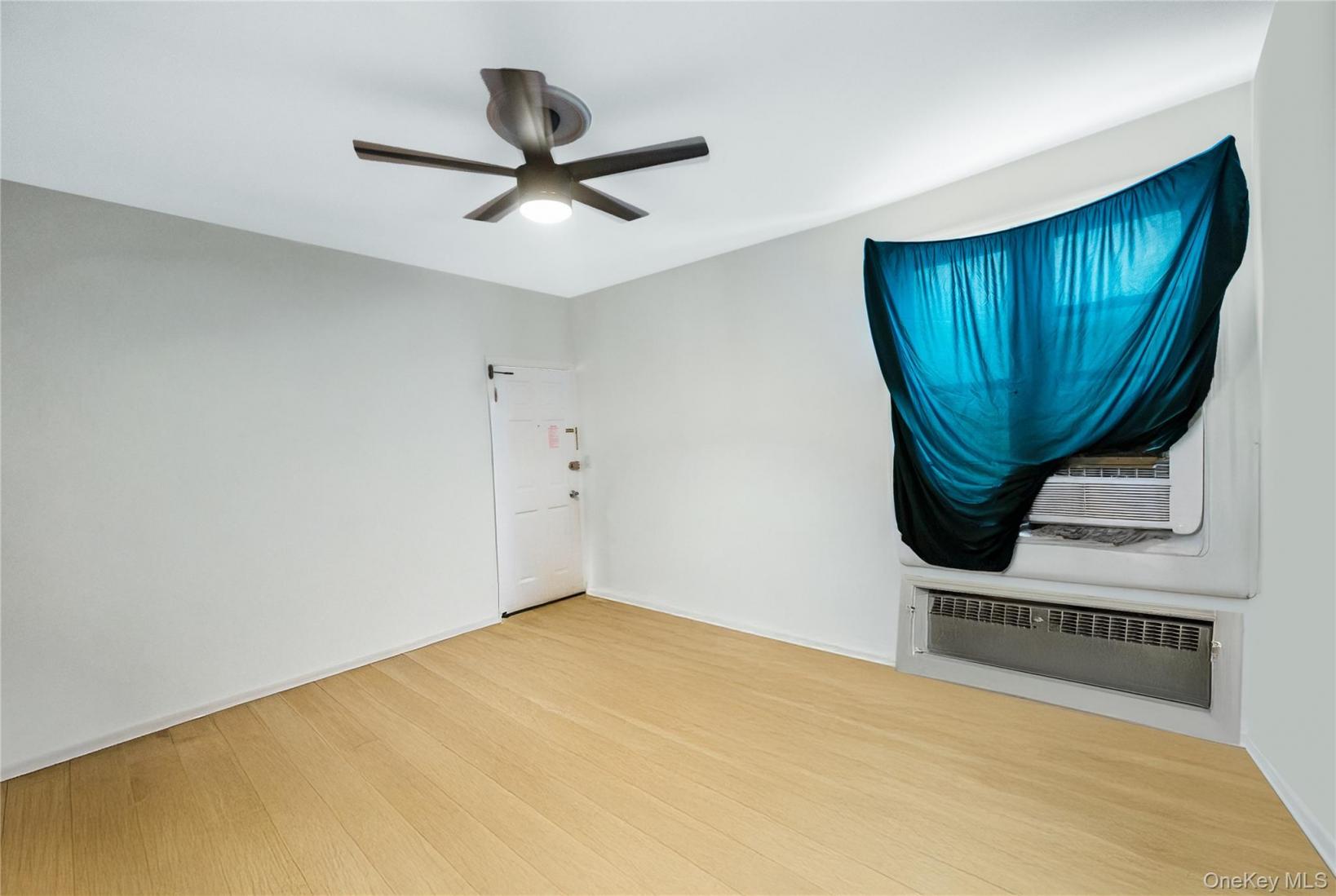 #15 photo, 125-12 18th Avenue, College Point , NY 11356