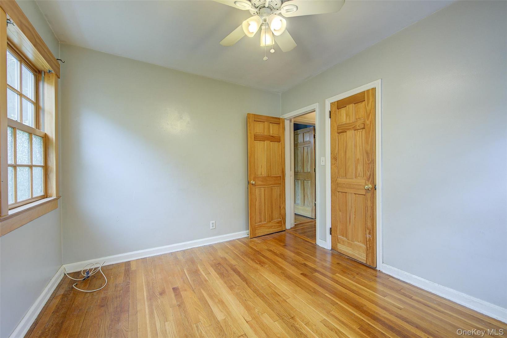 #14 photo, 26-20 210th Place, Bayside , NY 11360