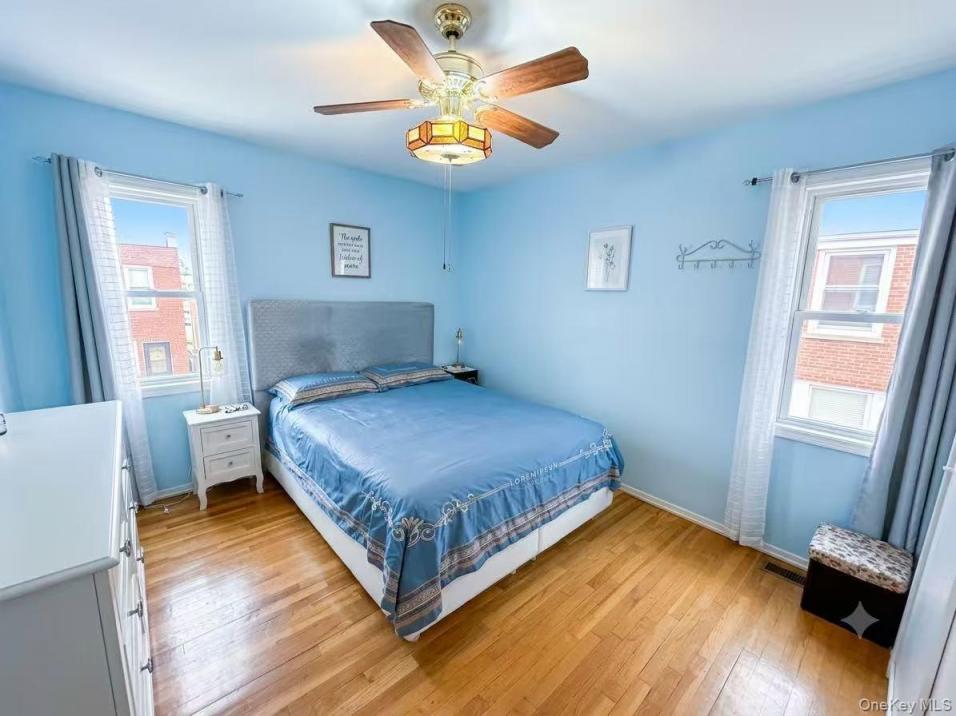#6 photo, 1101 128th Street, College Point , NY 11356