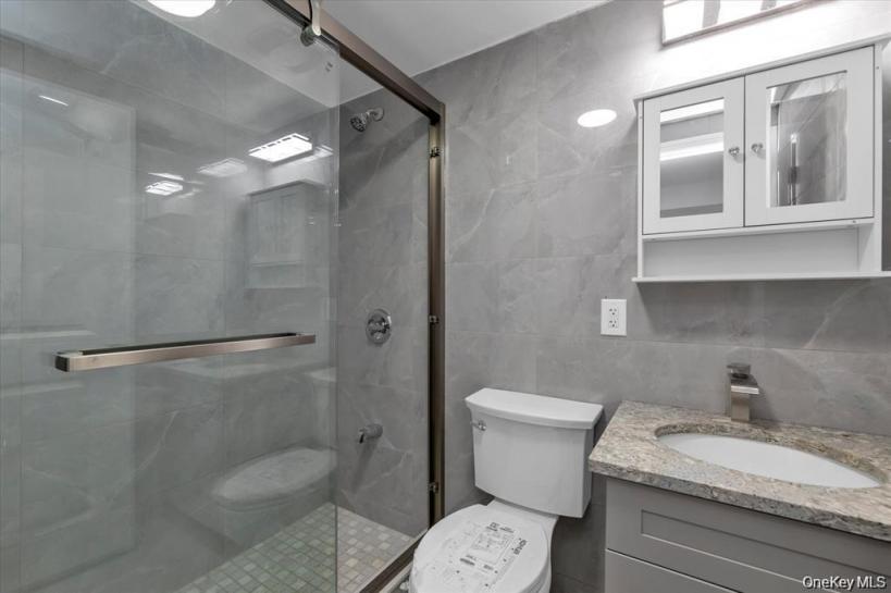 #14 photo, 27-09 Utopia Parkway, Flushing , NY 11358