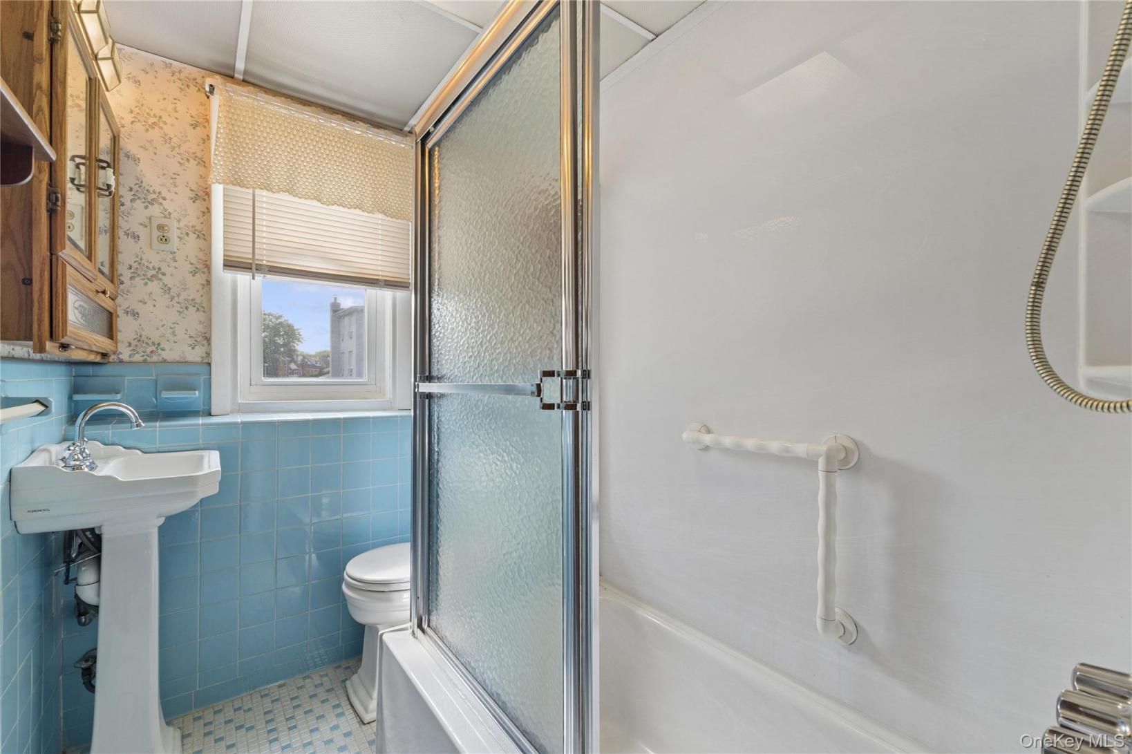 #19 photo, 3236 Jordan Street, Flushing , NY 11358