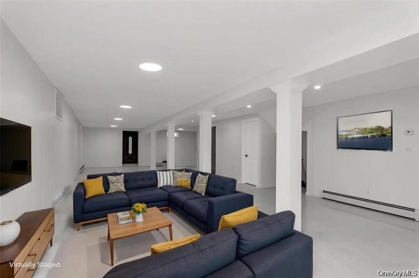 #15 photo, 27-09 Utopia Parkway, Flushing , NY 11358