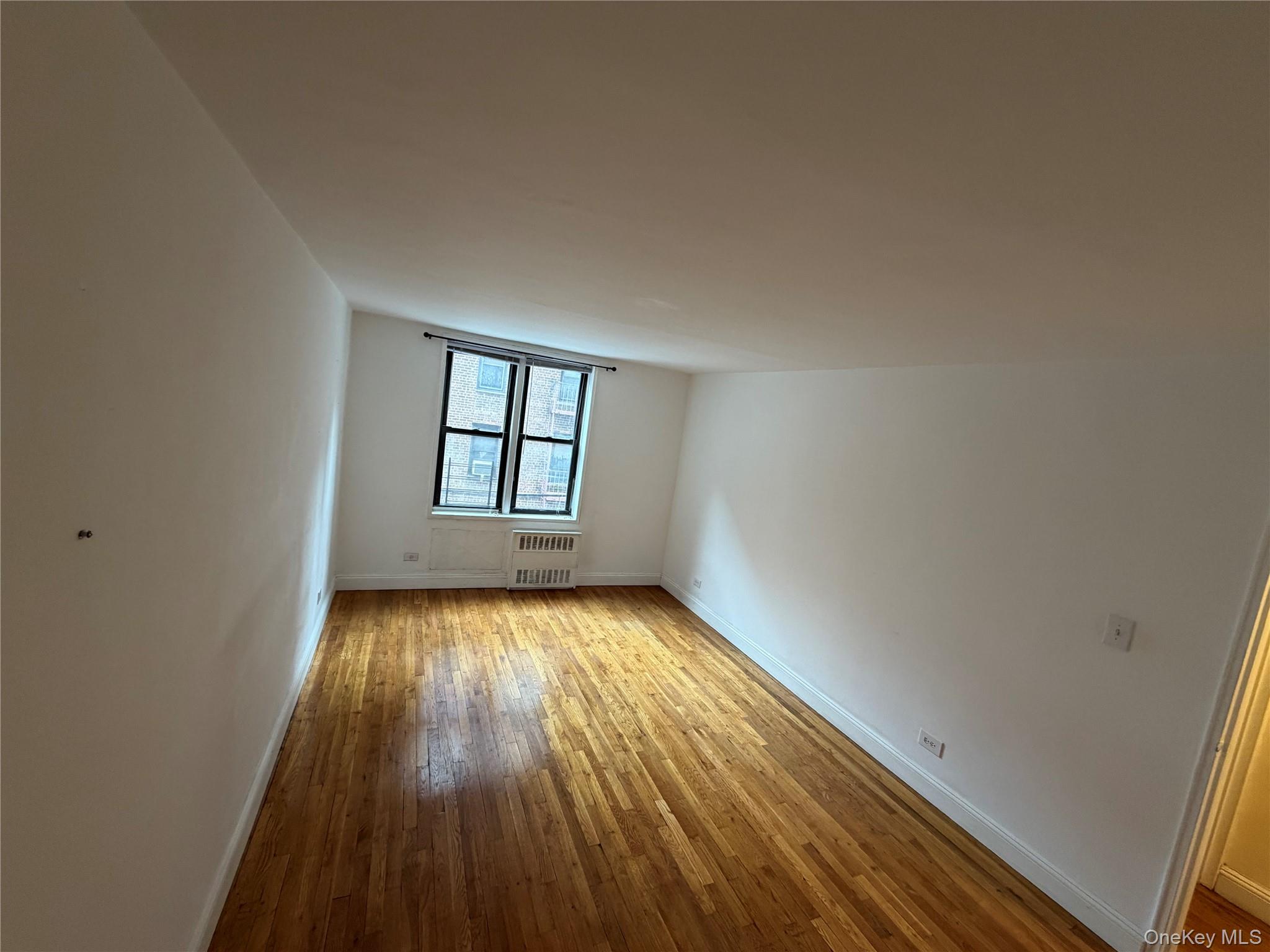 #5 photo, 83-30 Vietor Avenue, Elmhurst , NY 11373