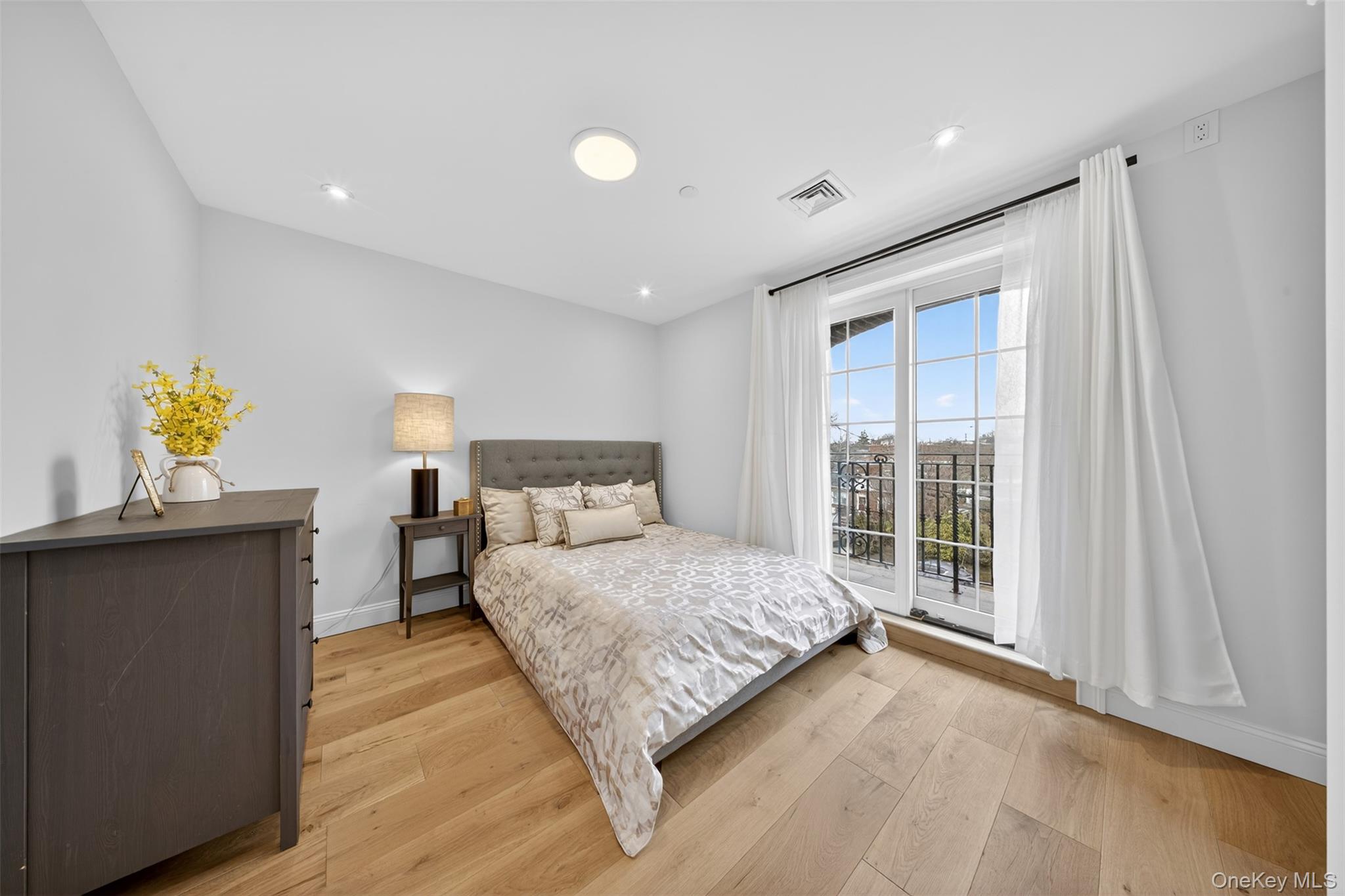 #19 photo, 14-05 133RD Place, Flushing , NY 11356