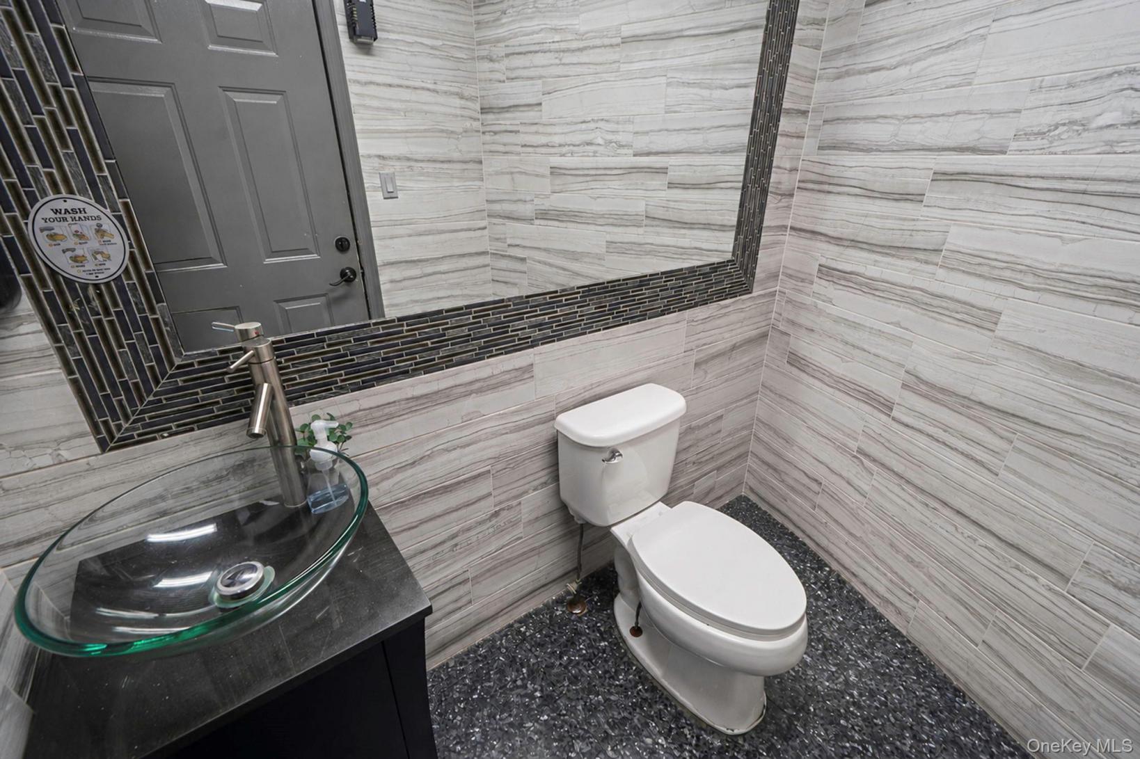 #11 photo, 262 Middle Country Road, Selden , NY 11784