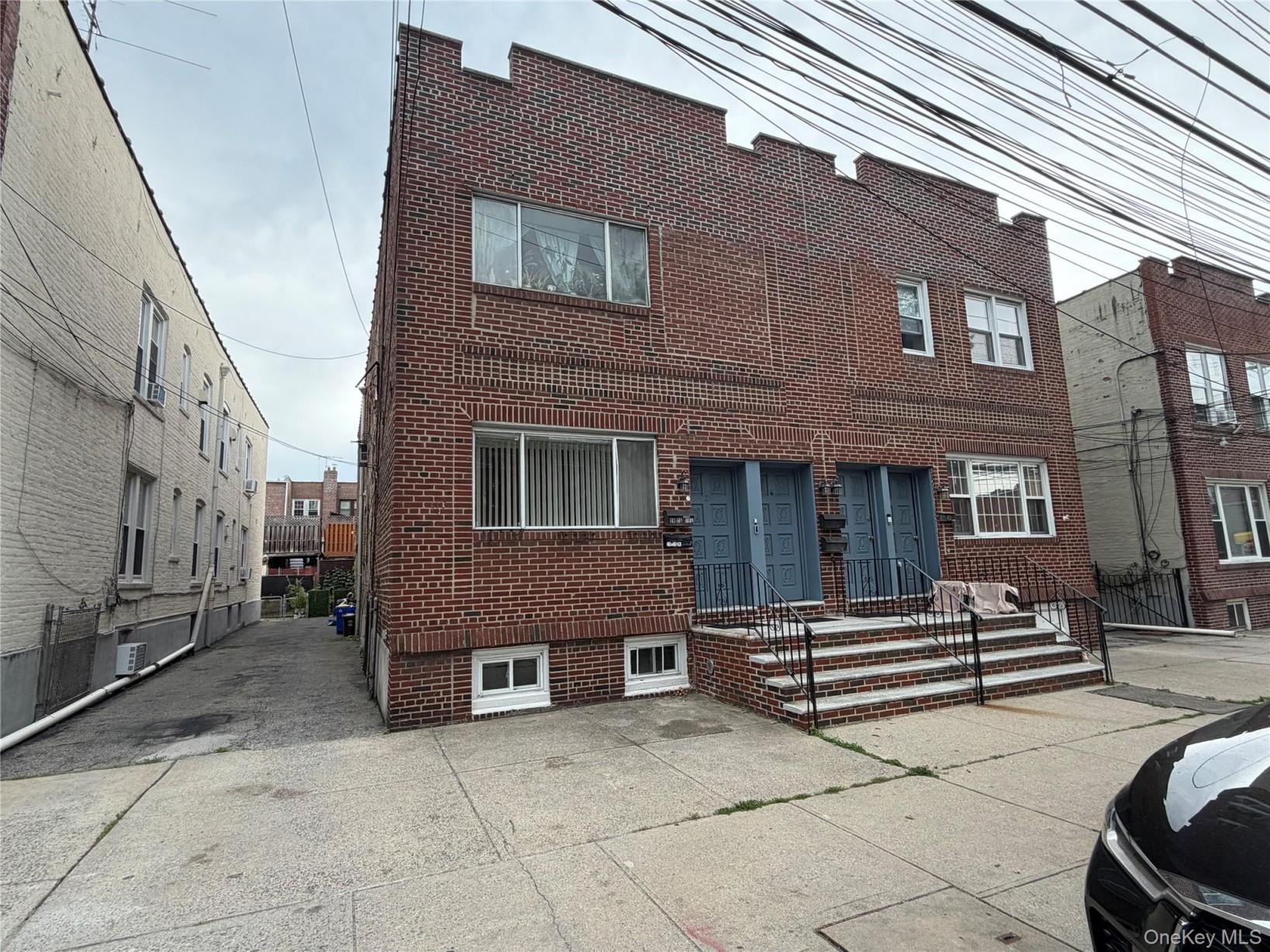 #7 photo, 29-27 200th Street, Bayside , NY 11360