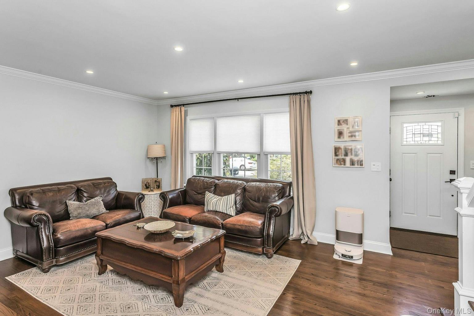 #5 photo, 2337 205th Street, Bayside , NY 11360
