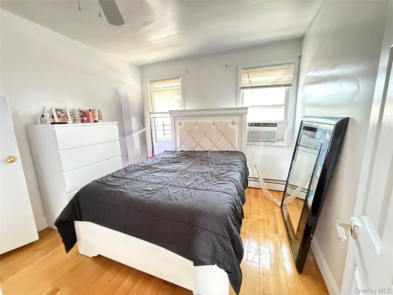 #12 photo, 14-18 114th Street, College Point , NY 11356