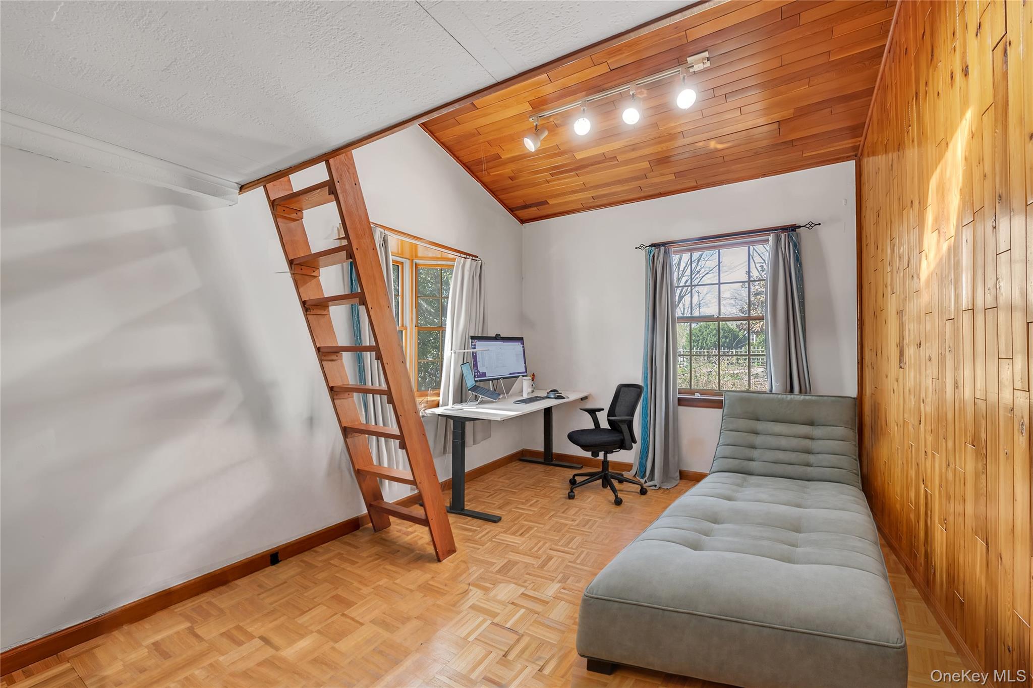 #8 photo, 40-19 218th Street, Bayside , NY 11361