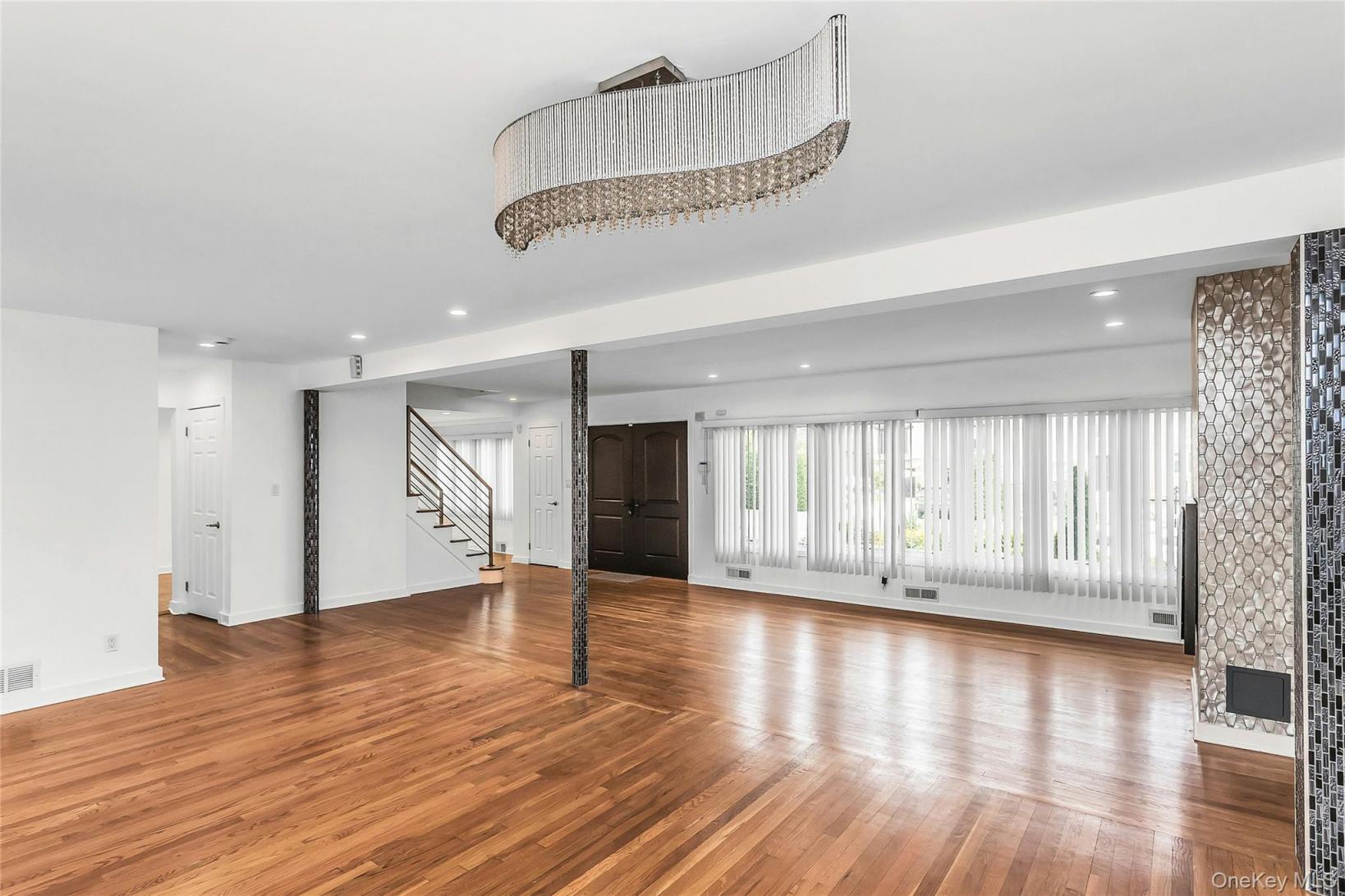 #5 photo, 14962 Powells Cove Boulevard, Whitestone , NY 11357