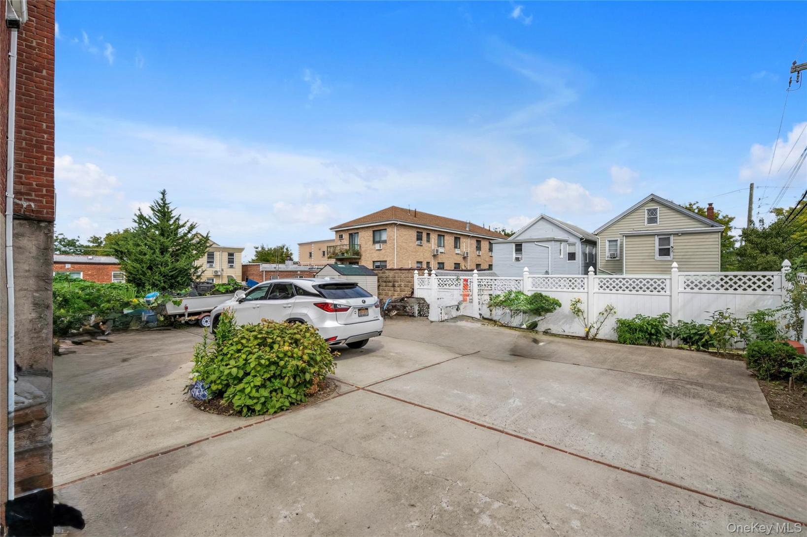 #19 photo, 2518 123rd Street, Flushing , NY 11354