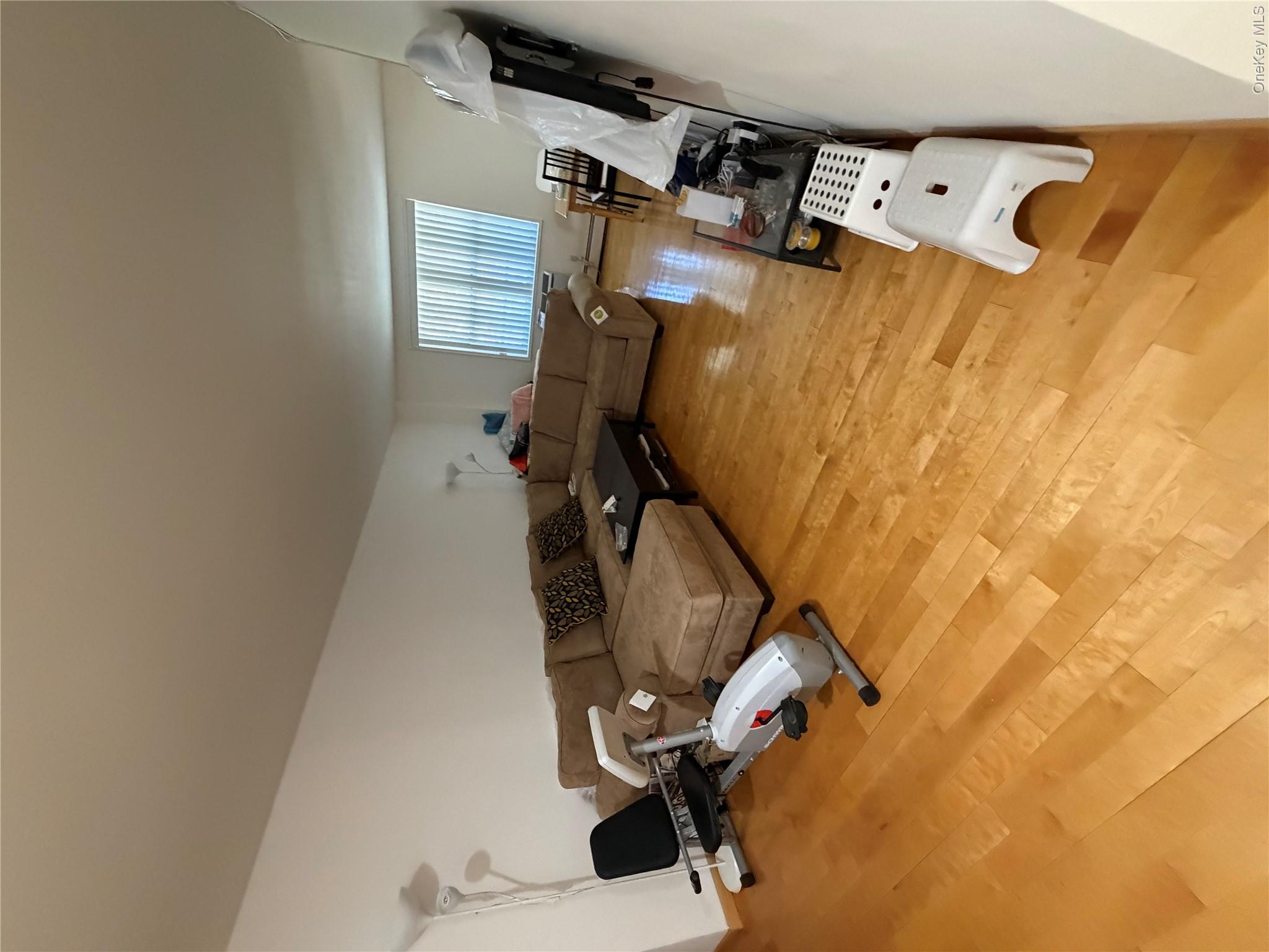 #5 photo, 140-55 34 Avenue, Flushing , NY 11354