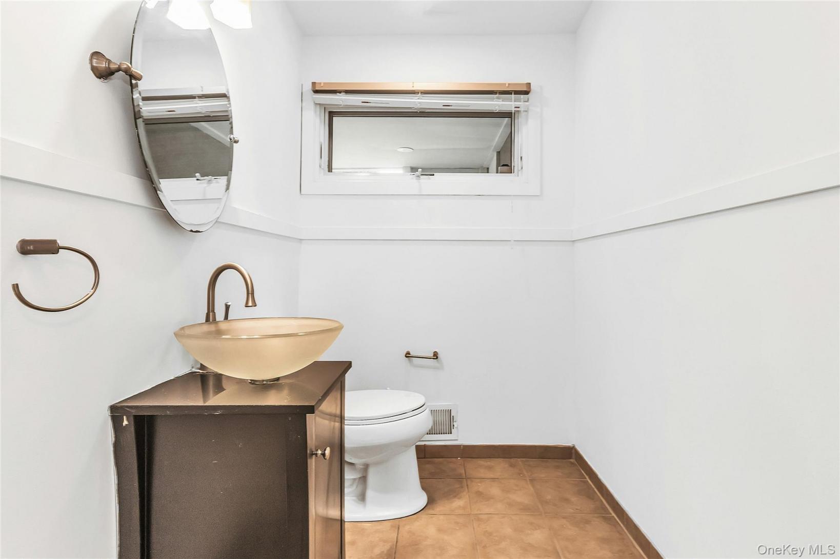 #11 photo, 14962 Powells Cove Boulevard, Whitestone , NY 11357