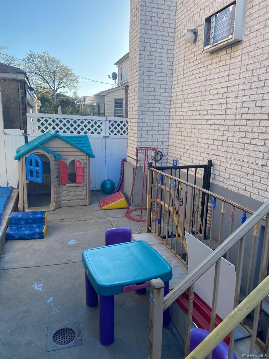 #4 photo, 198-18 32nd Road, Flushing , NY 11358