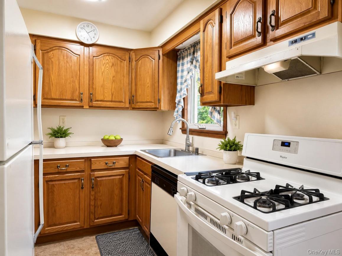 #6 photo, 7-08 127th Street, College Point , NY 11356