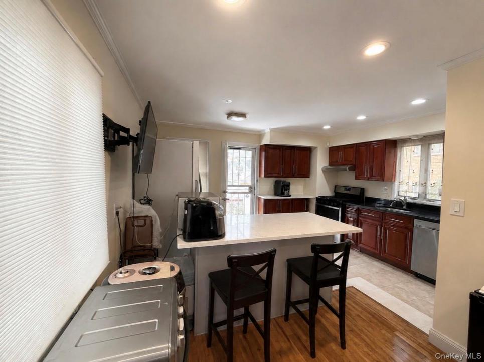 #6 photo, 201-10 26th Avenue, Bayside , NY 11360