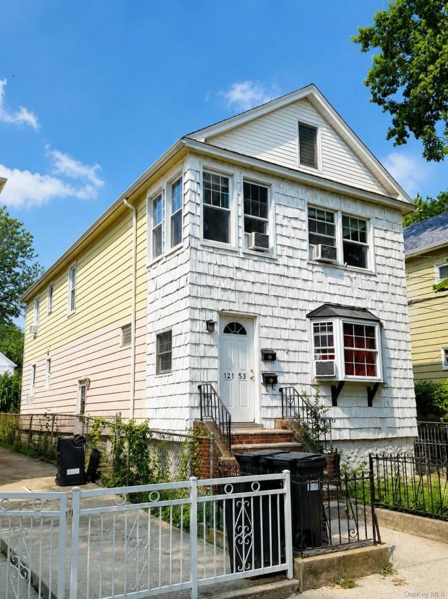 #1 photo, 121-53 6TH Av, Flushing , NY 11356