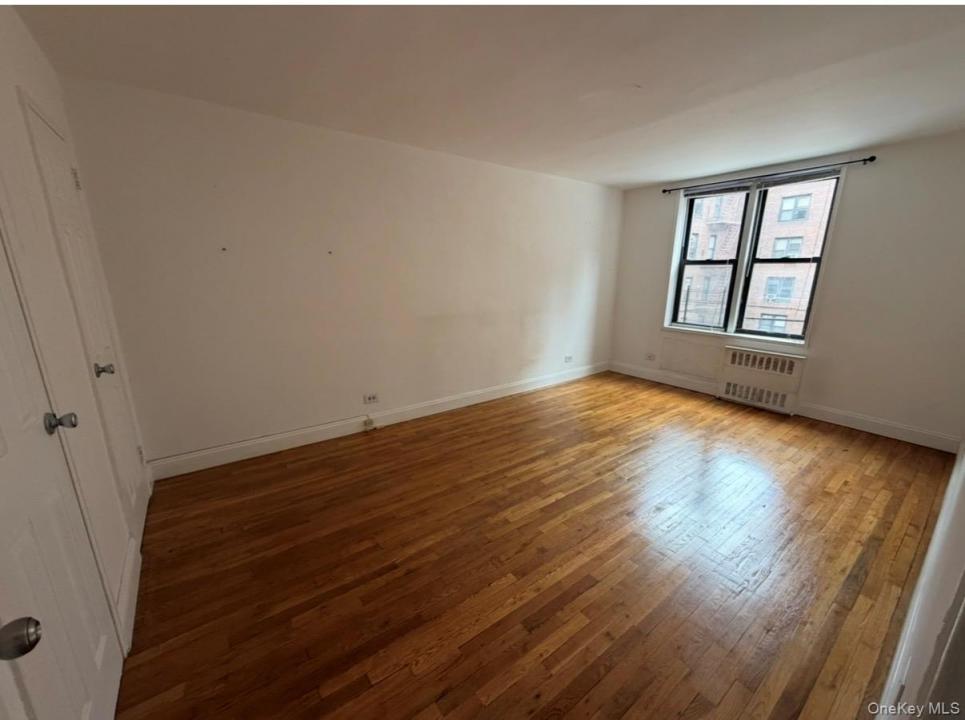 #6 photo, 83-30 Vietor Avenue, Elmhurst , NY 11373