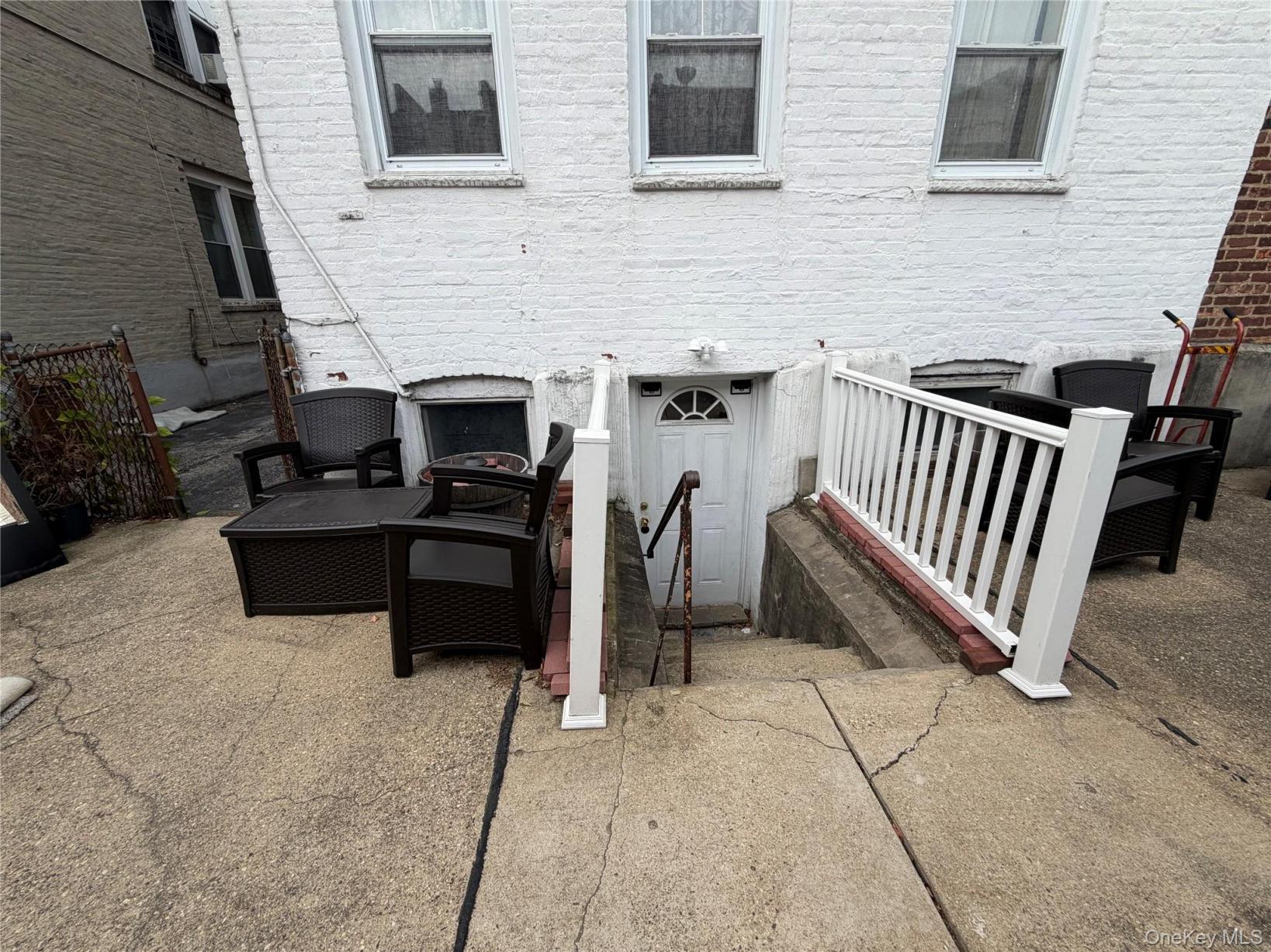 #5 photo, 29-27 200th Street, Bayside , NY 11360