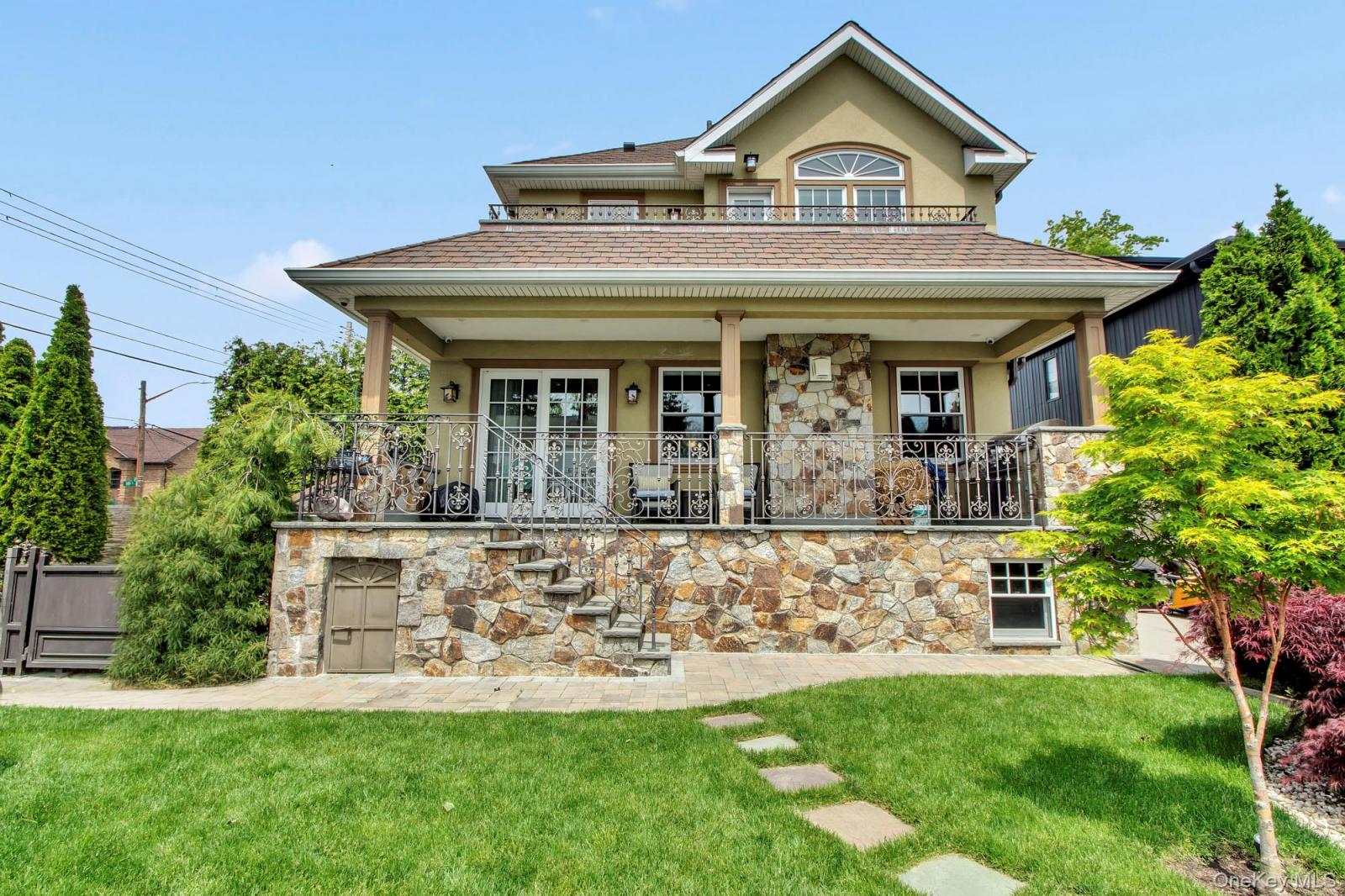 #4 photo, 149-02 11th Avenue, Whitestone , NY 11357
