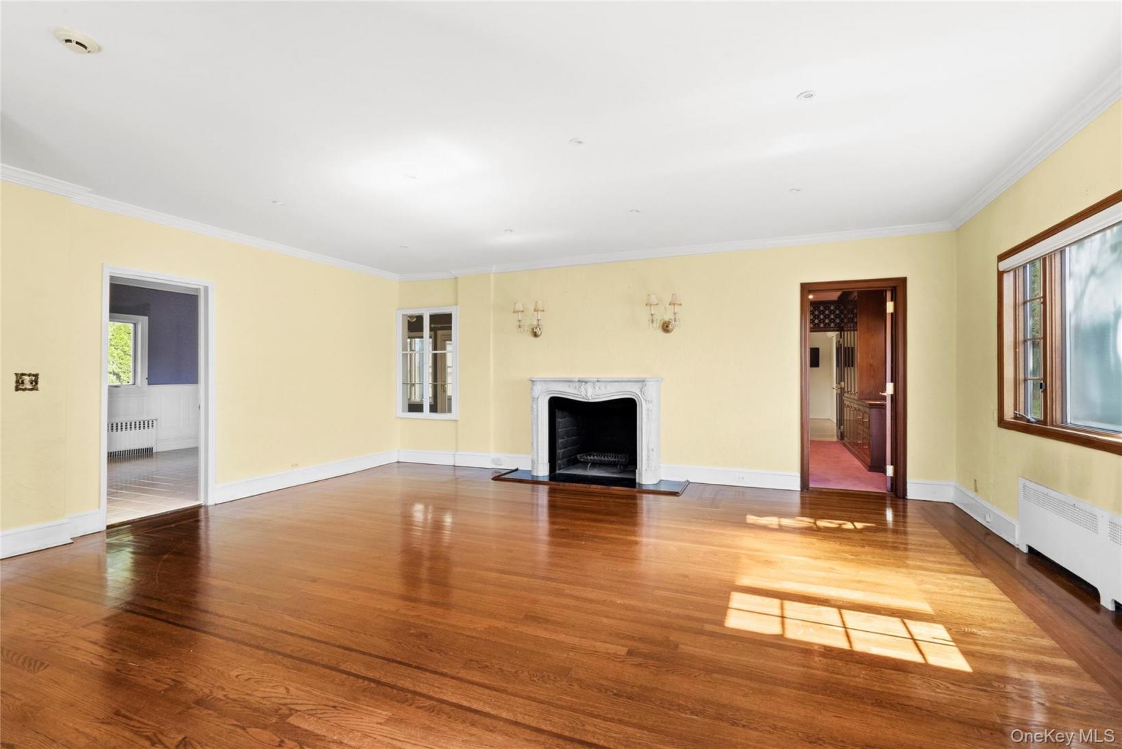 #11 photo, 21420 26th Avenue, Bayside , NY 11360