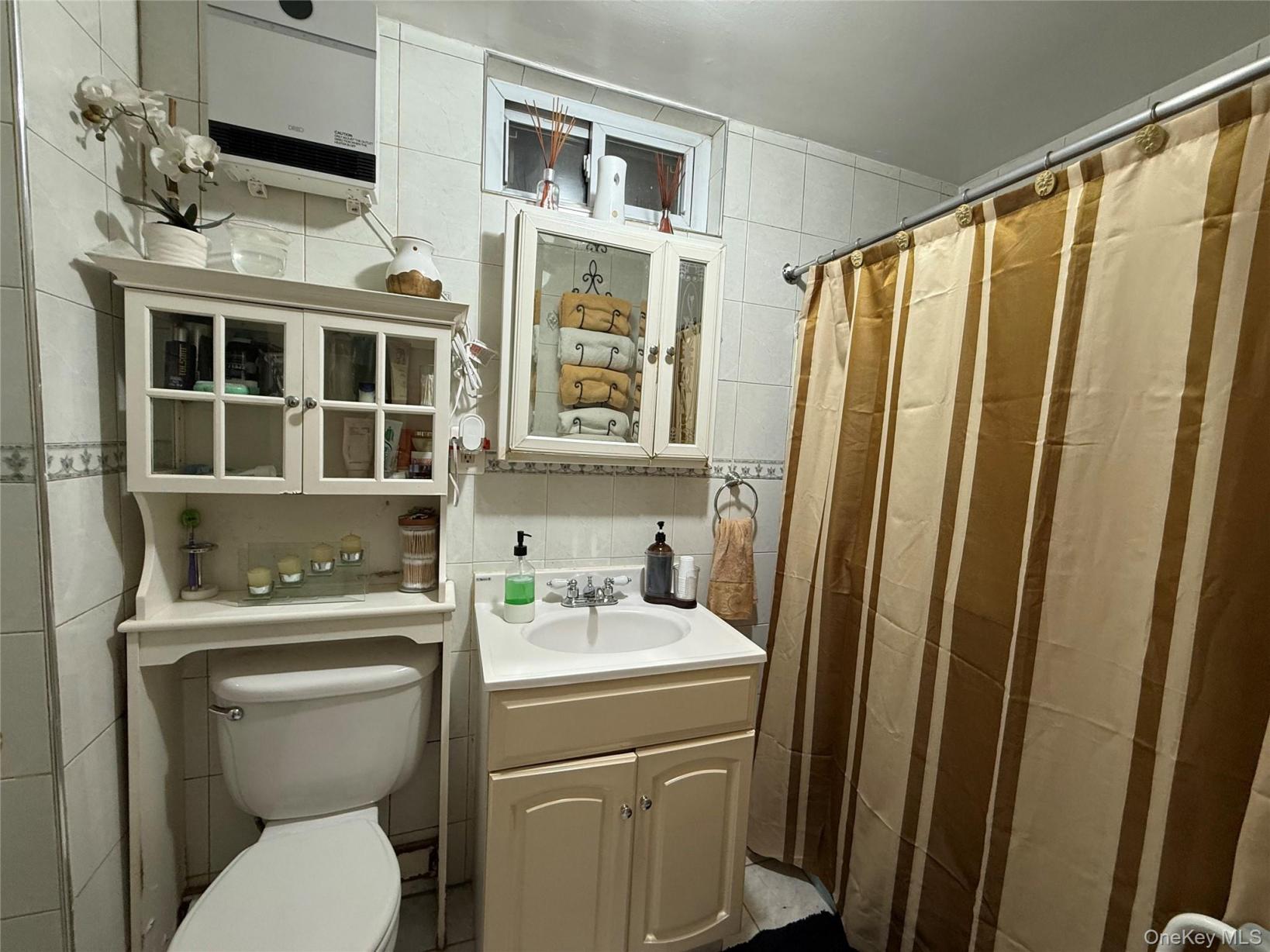 #9 photo, 102-08 39th Avenue, Corona , NY 11368