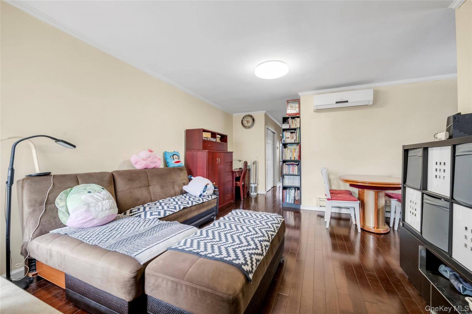 #4 photo, 2518 123rd Street, Flushing , NY 11354