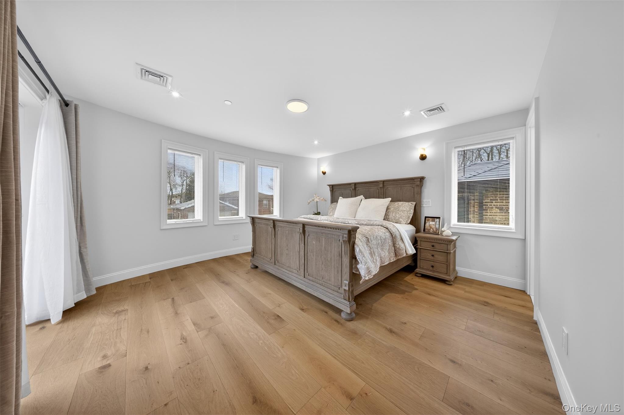 #14 photo, 14-05 133RD Place, Flushing , NY 11356