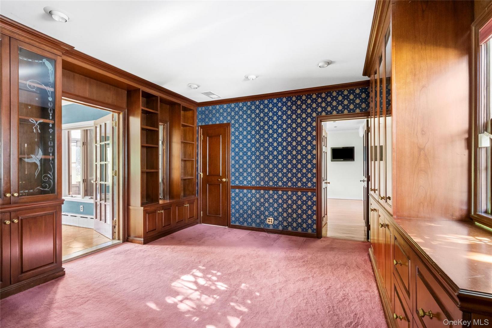 #18 photo, 21420 26th Avenue, Bayside , NY 11360