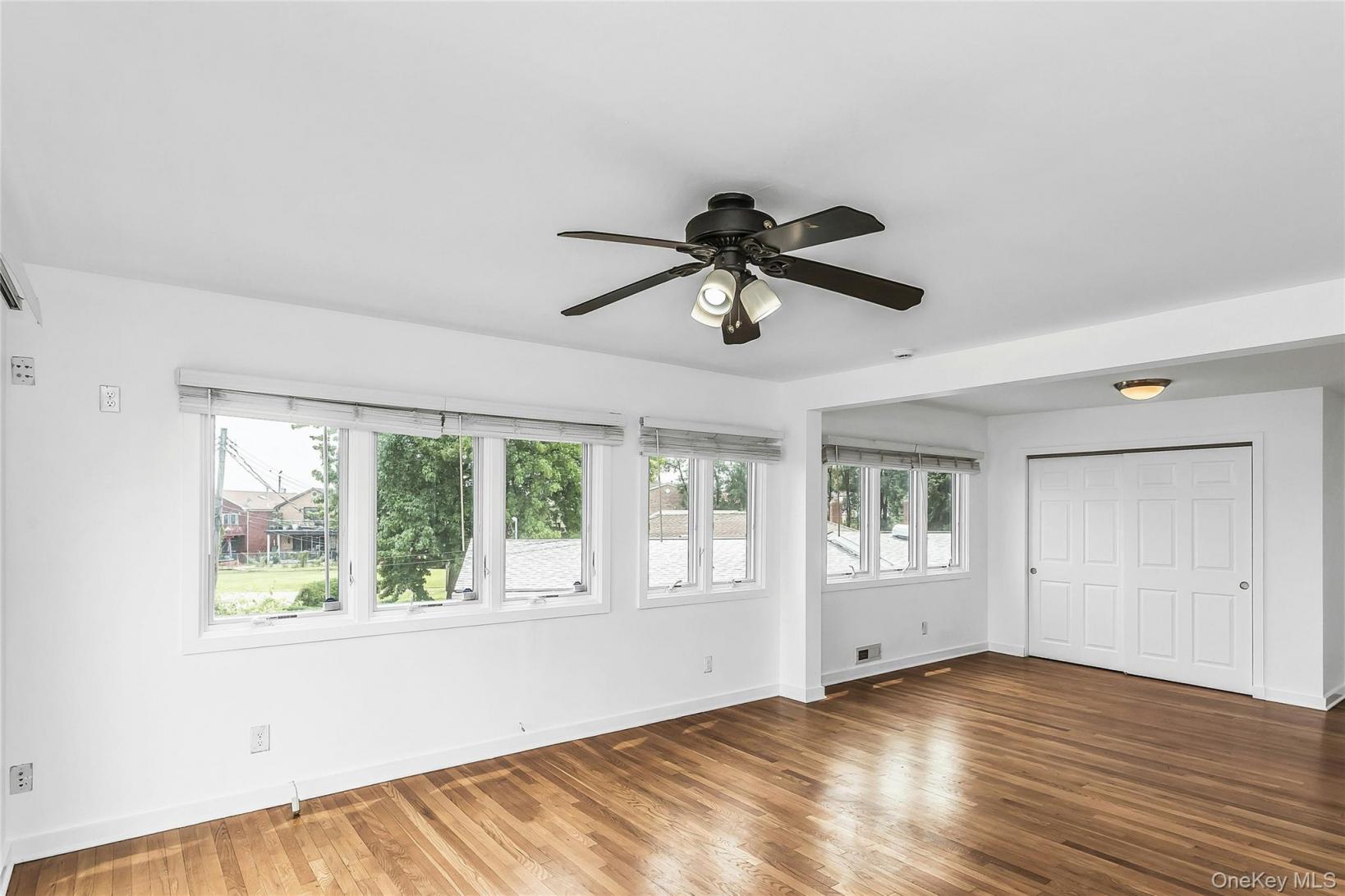 #14 photo, 14962 Powells Cove Boulevard, Whitestone , NY 11357