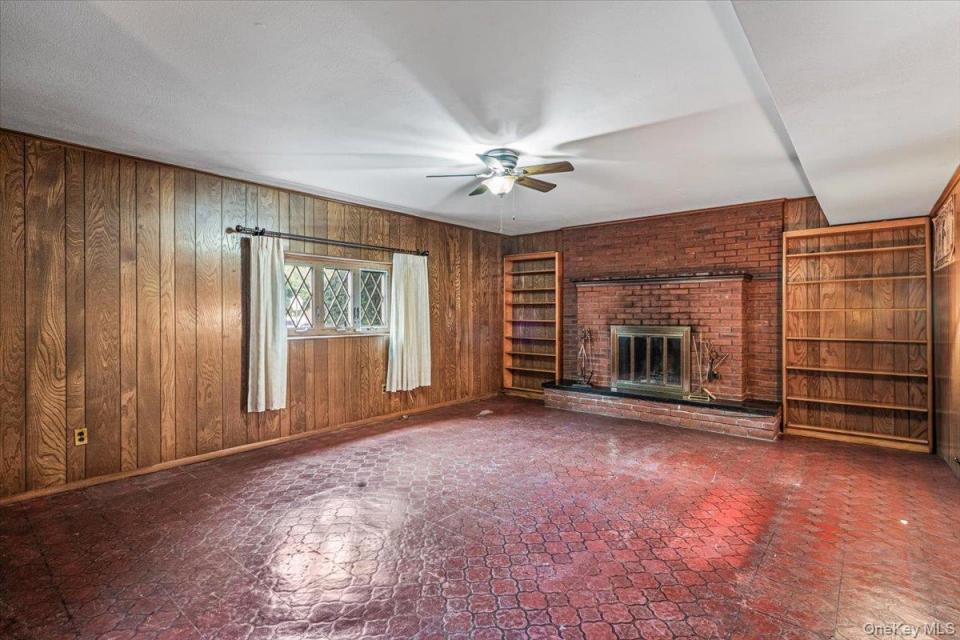 #20 photo, 156-14 14th Avenue, Beechhurst , NY 11357